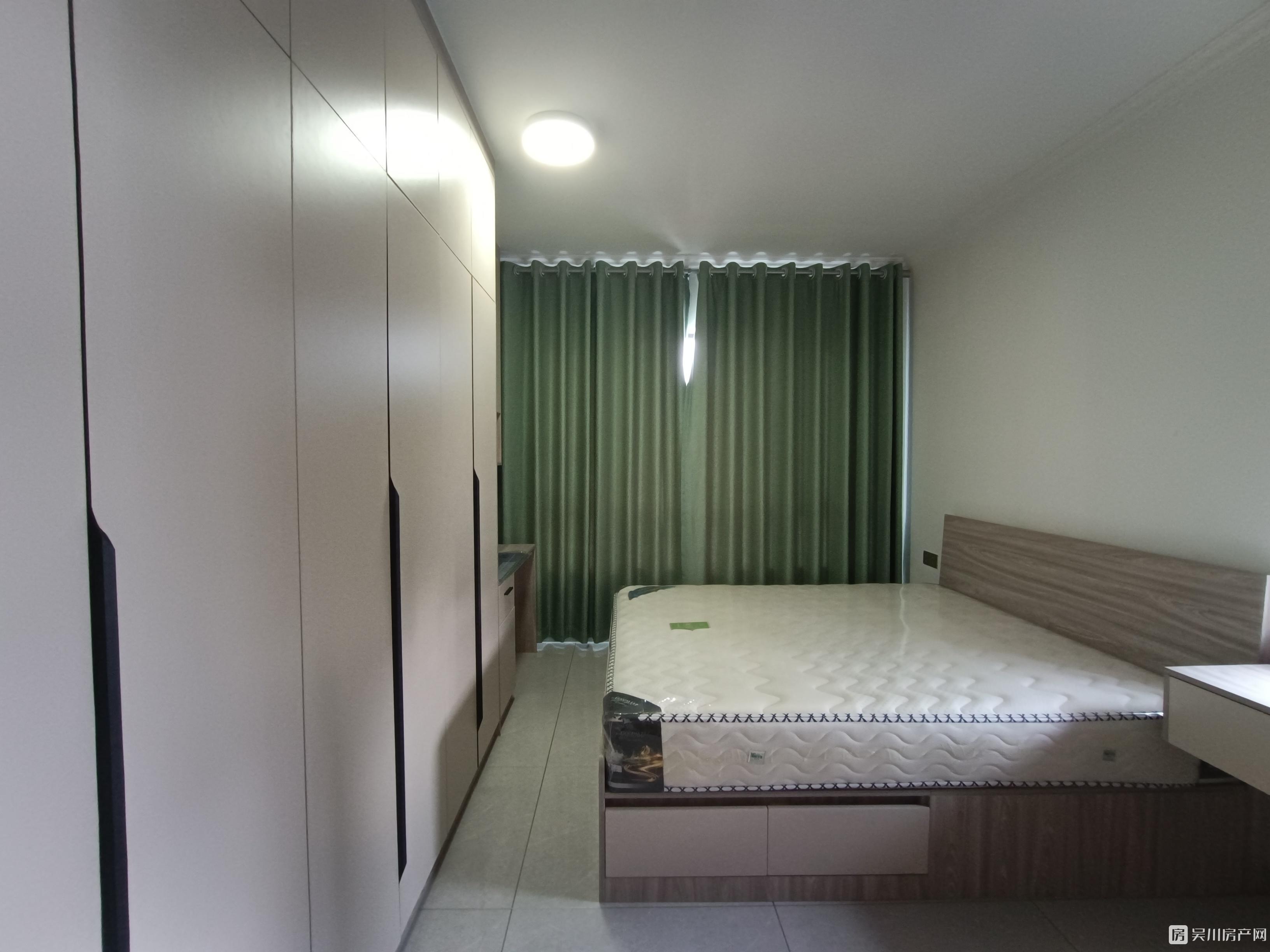 出租華和南國(guó)茗苑4室2廳2200元/月住宅