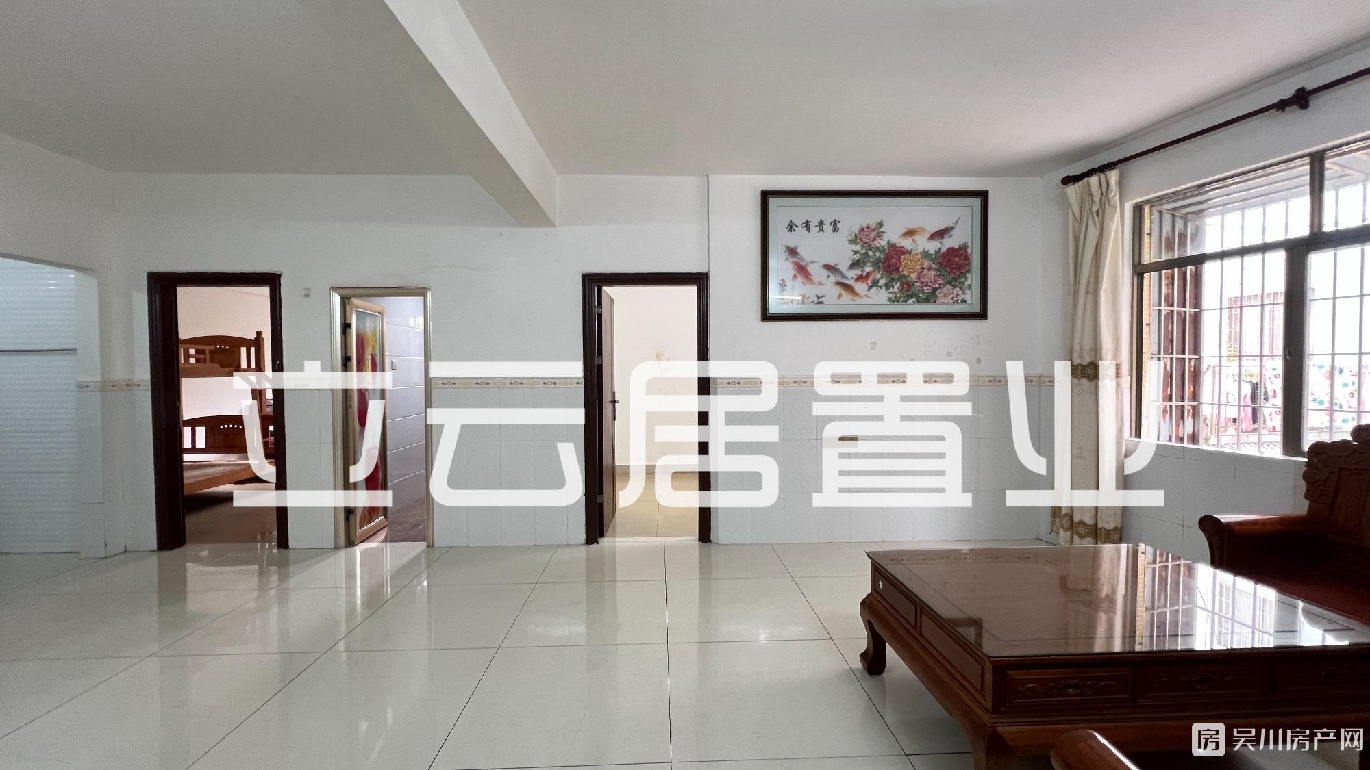 出售金海小區(qū)城建學(xué)區(qū)3室2廳1衛(wèi)99平米38萬(wàn)住宅