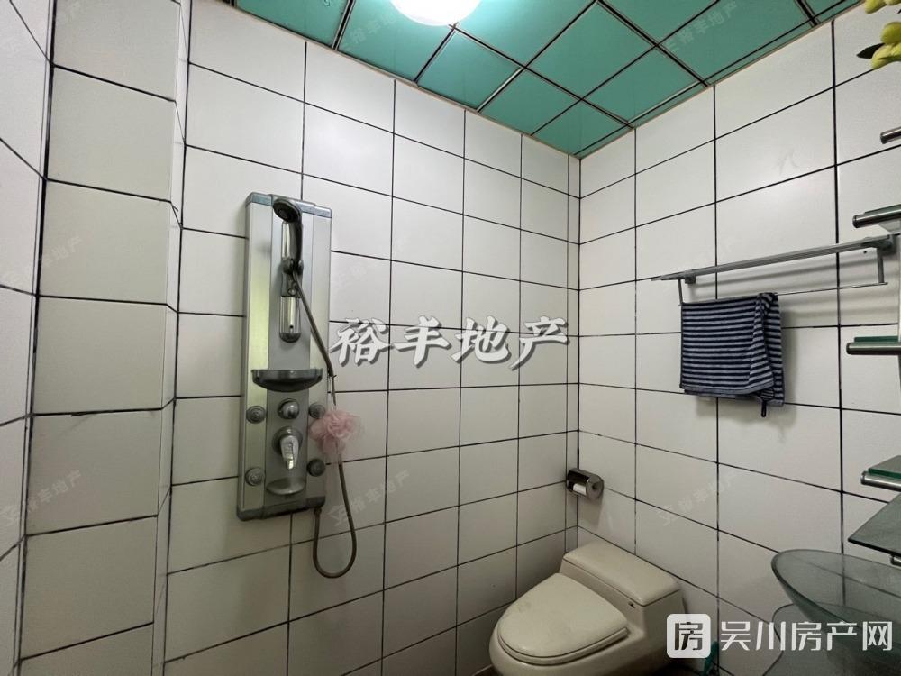 出售怡意居3室2廳2衛(wèi)125平米39.9萬，3樓，讀新華