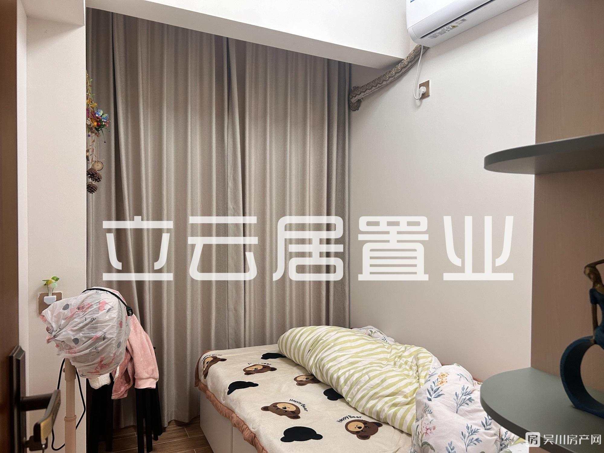 出售壹號公館9.9新3室2廳2衛(wèi)86平米56.8萬住宅