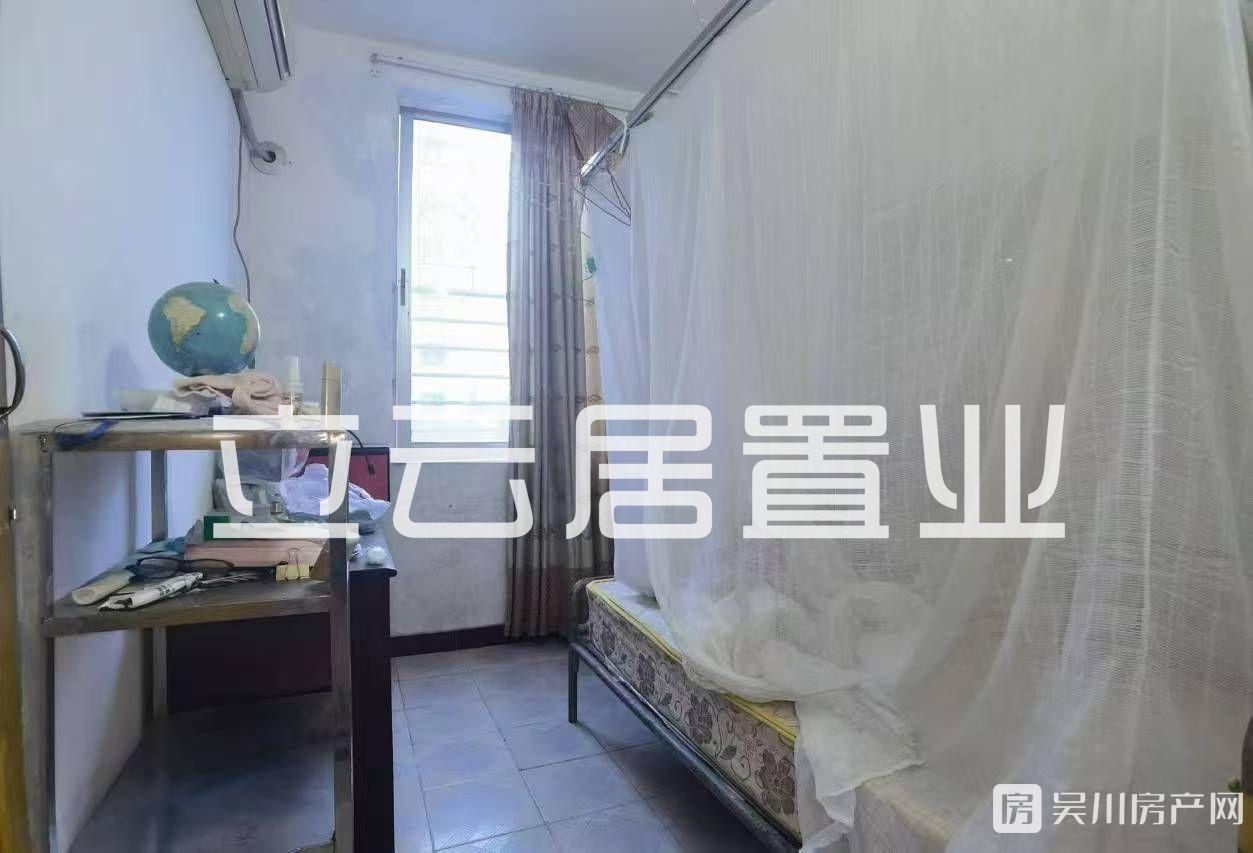 出租供銷街3室2廳1衛(wèi)95平米900元/月住宅