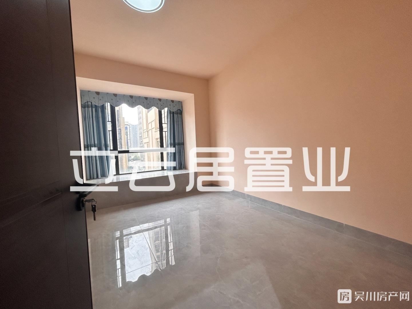 海逸半島180方4室2廳2衛(wèi)2000元/月