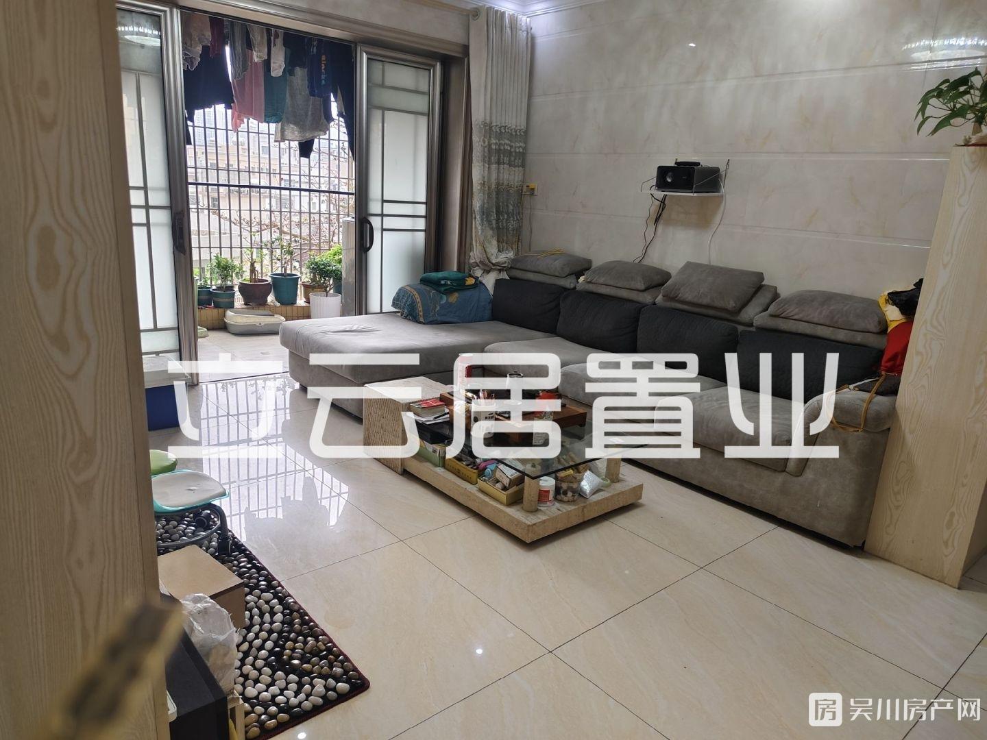 財(cái)富名門3室2廳2衛(wèi)105平米49萬(wàn)