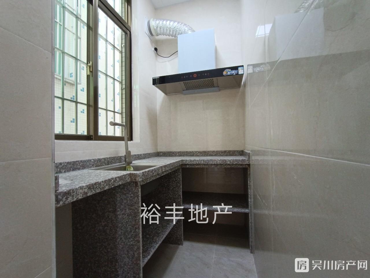 出租新城路2室1廳1衛(wèi)850元/月住宅