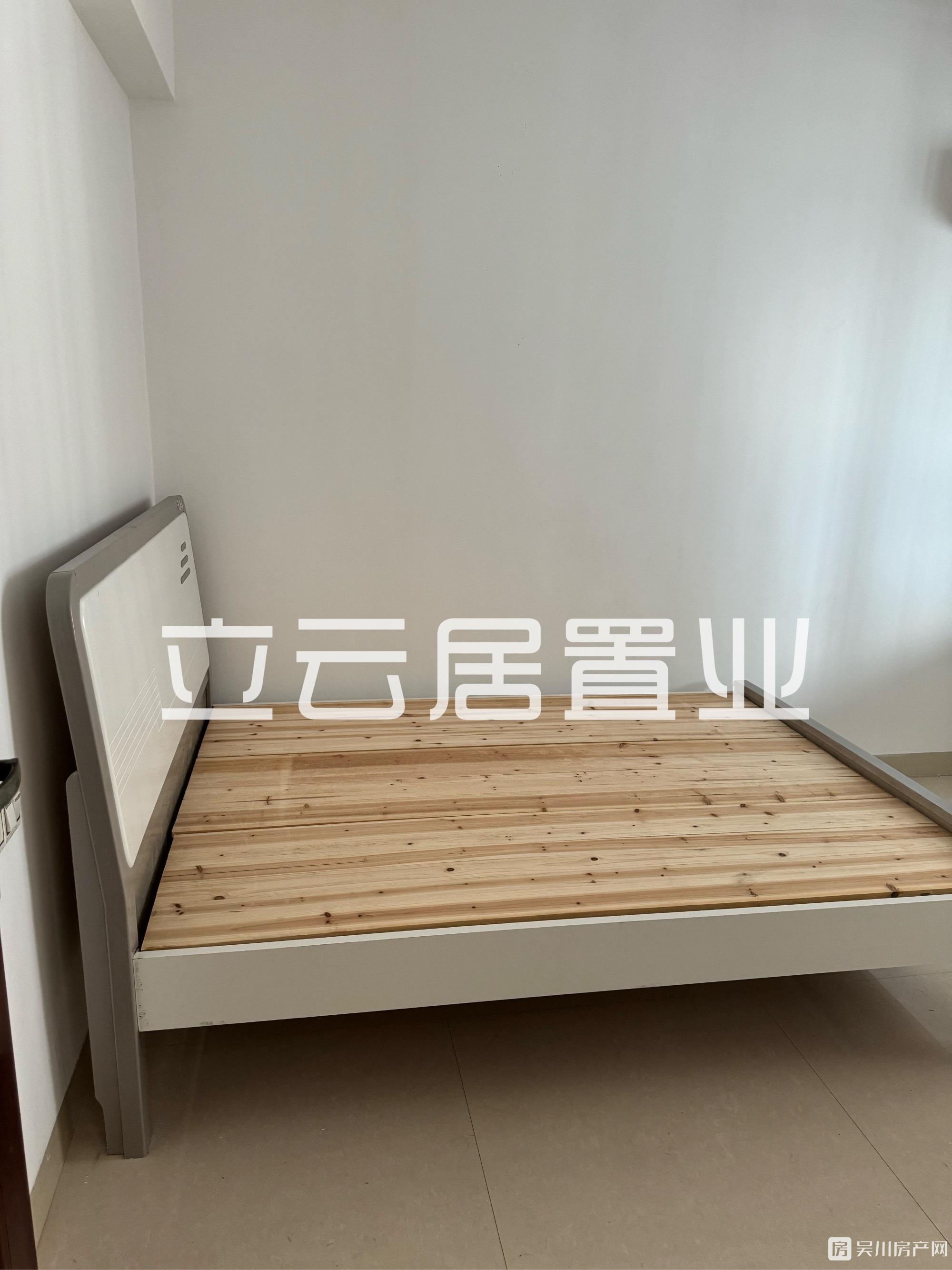 出售同德城1室1廳1衛(wèi)30平米650萬住宅