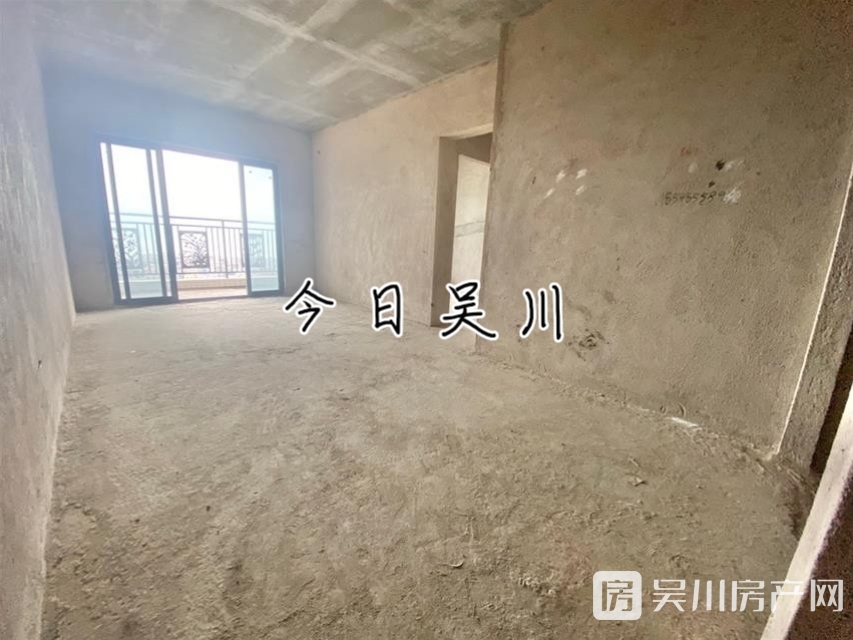 出售金沙华府南向3房，单价5字头，小区自带商圈，生活便利，阳台可以看海景哦