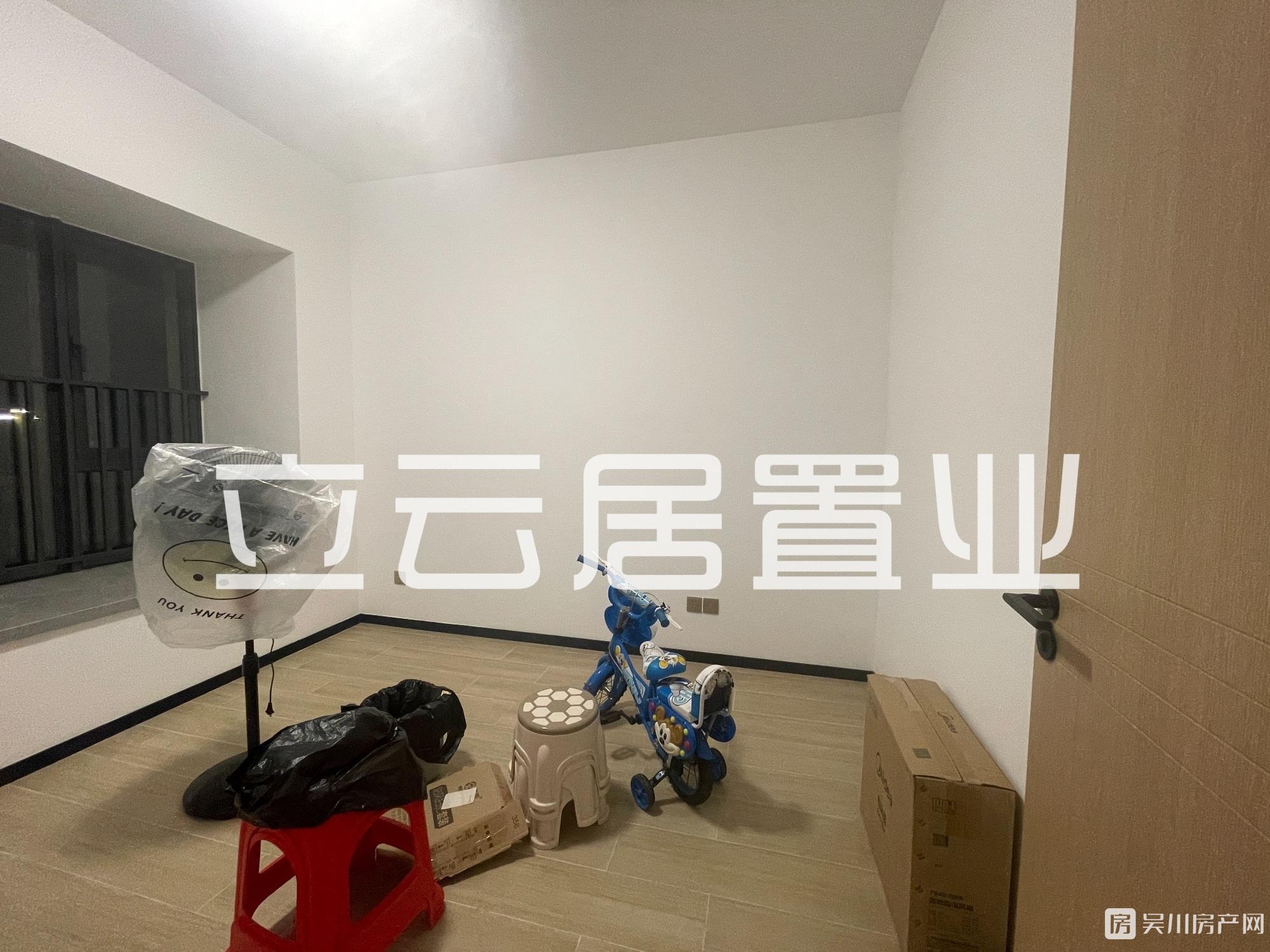 出租時代廣場3室2廳2衛(wèi)家私家電齊全2200元圖片未有齊全看中業(yè)主買全新家私家電