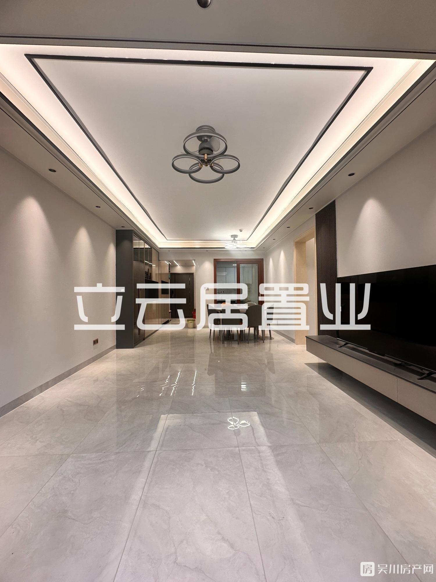 出售華和南國銀苑5室2廳2衛(wèi)128平米128萬住宅