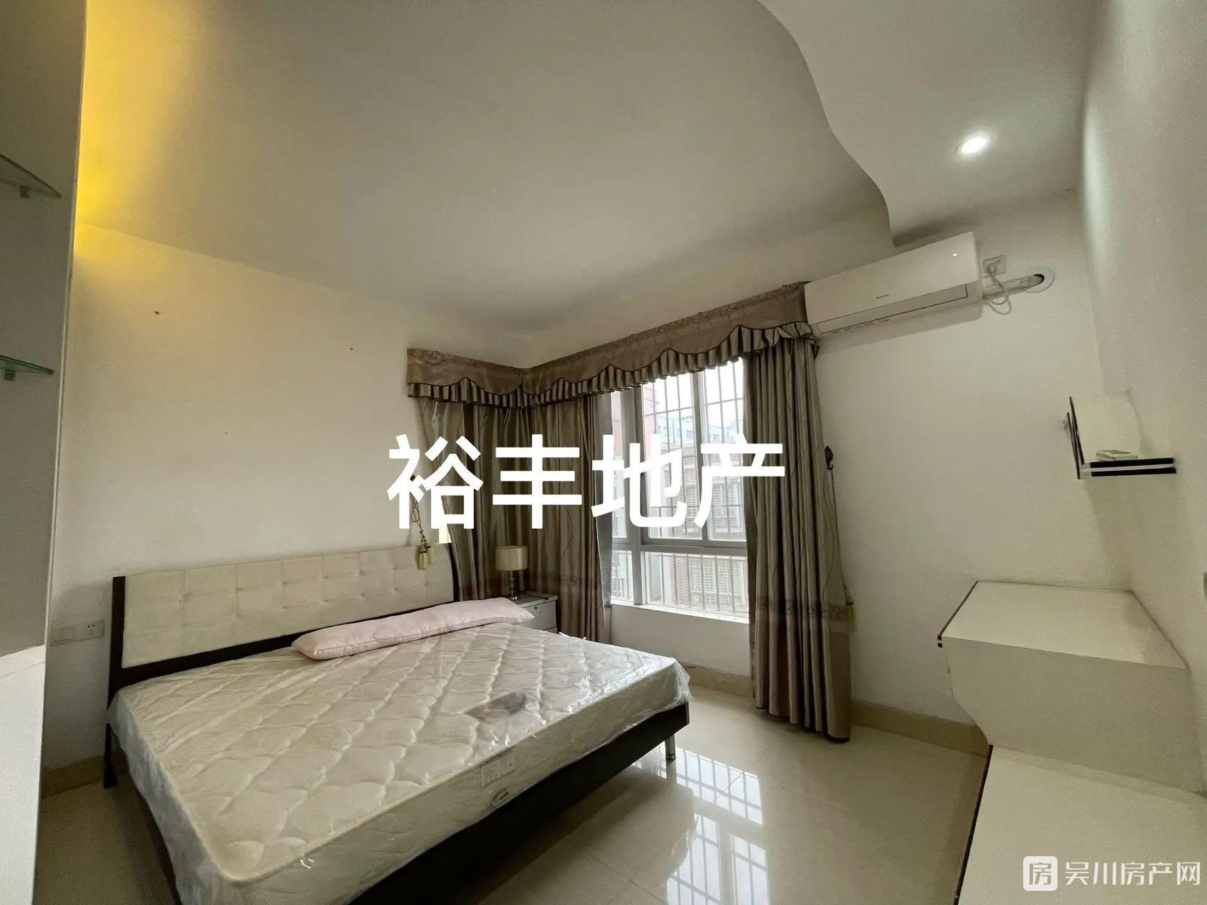 出租天怡居3室2廳2衛(wèi)132平米1200元/月住宅