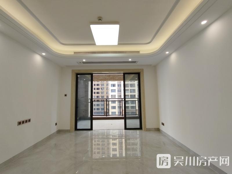 出售華和南國銀苑6室2廳2衛(wèi)140.6平米131萬住宅