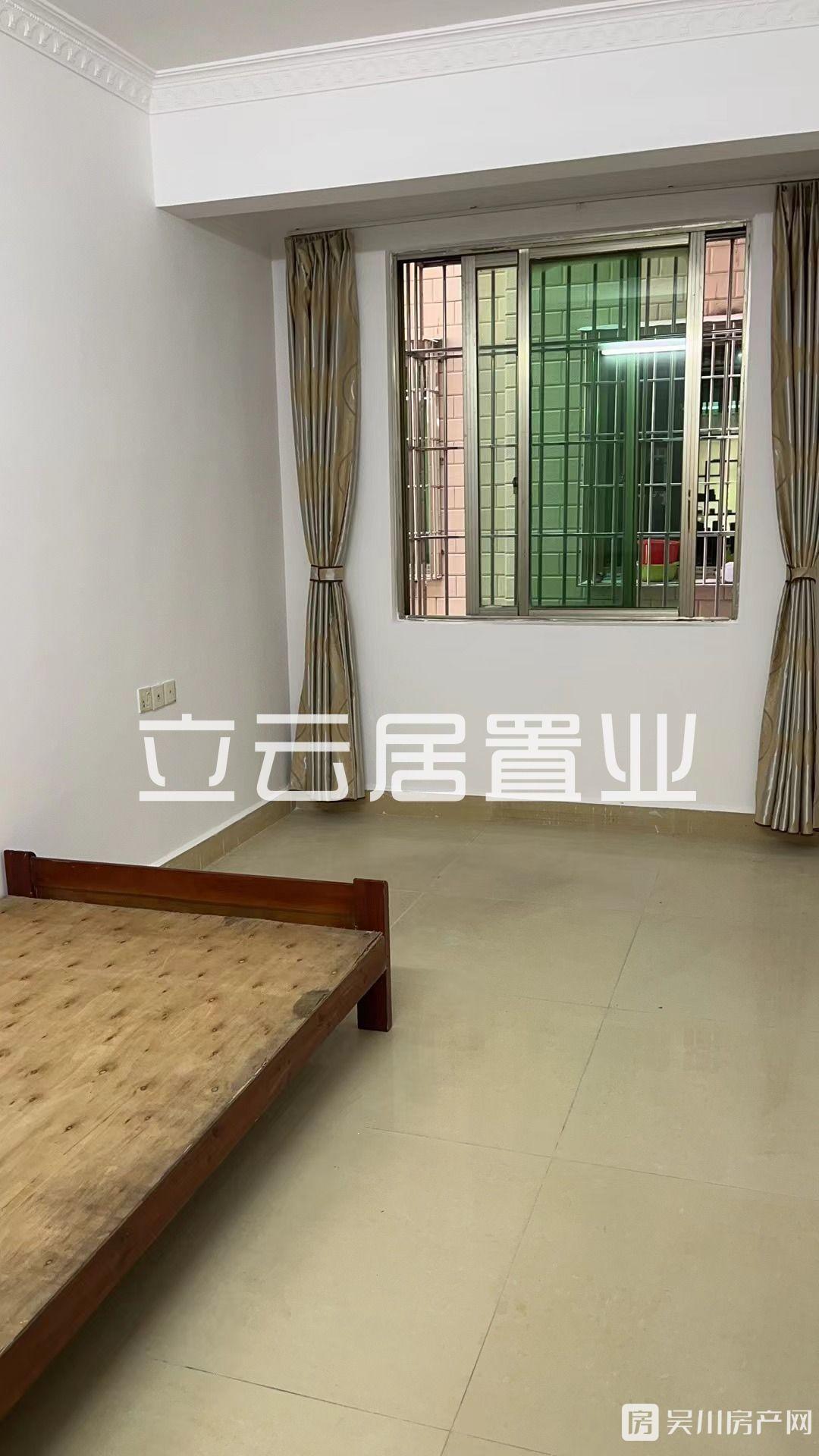 出租幸?；▓@3室2廳2衛(wèi)120平米1100元/月住宅