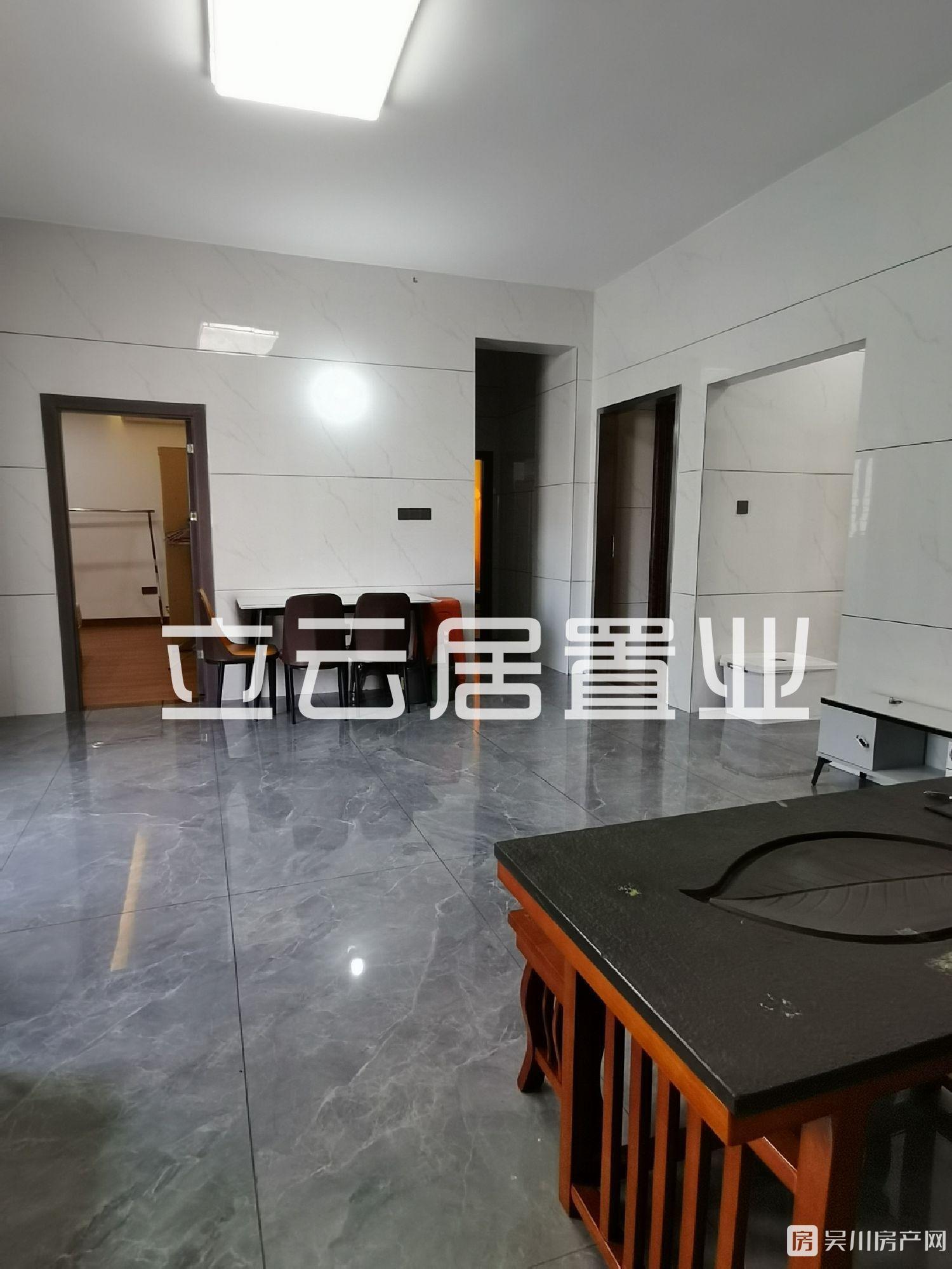 出租沿江路電梯私人屋3室2廳2衛(wèi)100平米1380元/月住宅