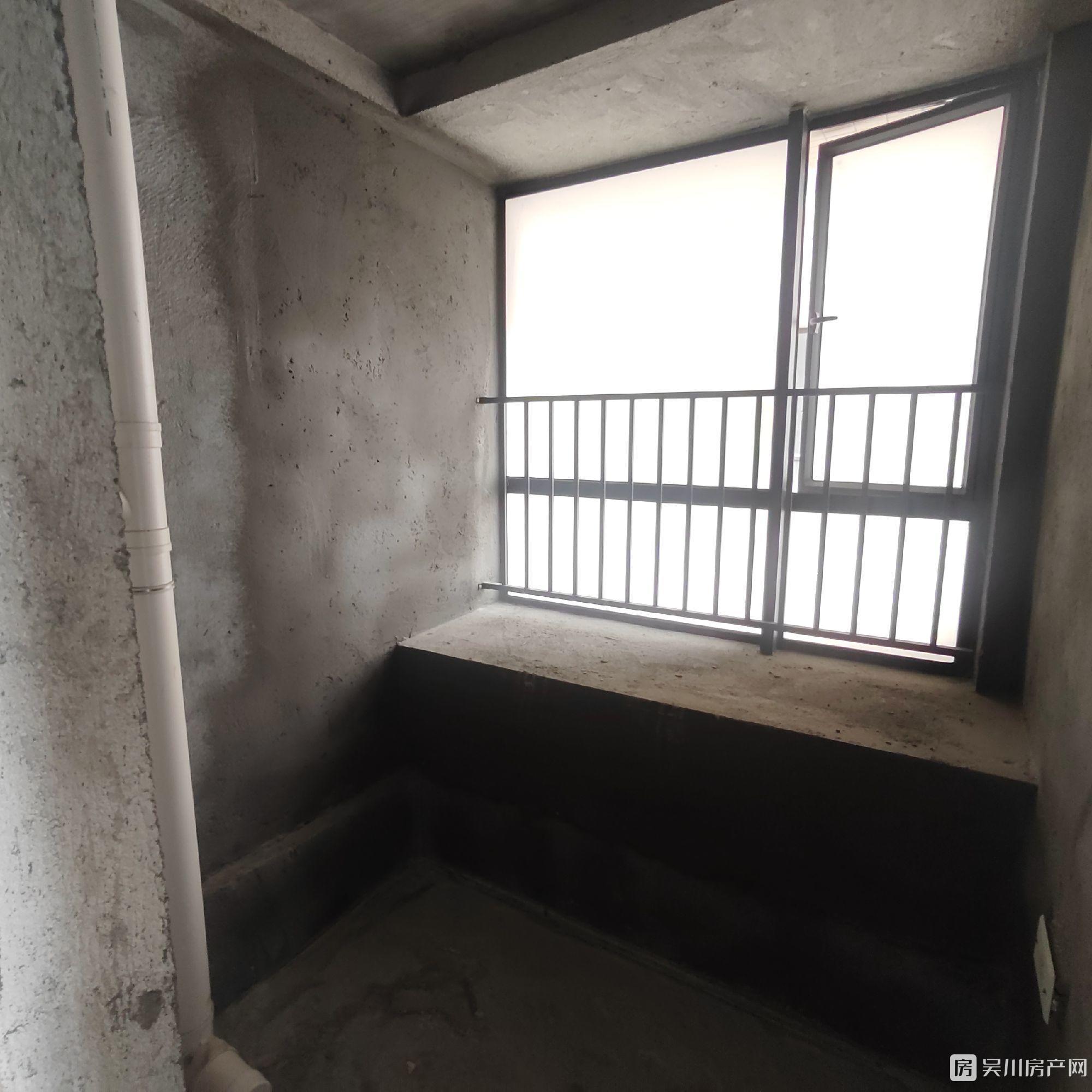 出售海逸半島3室2廳2衛(wèi)108平米58萬住宅
