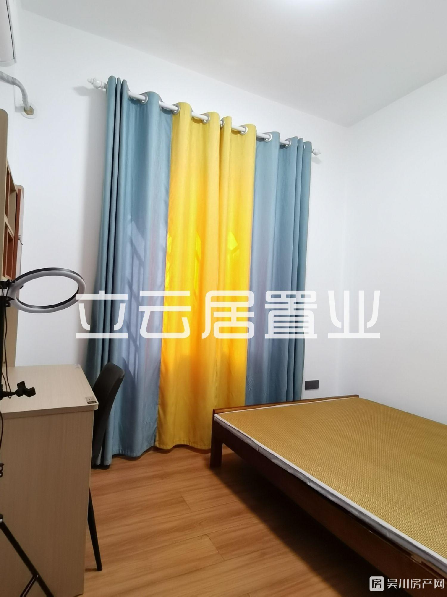 出租沿江路電梯私人屋3室2廳2衛(wèi)100平米1380元/月住宅