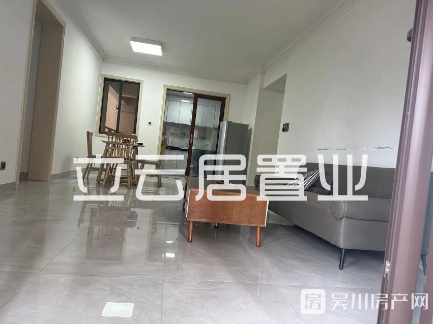 出租華和南國銀苑5室2廳2衛(wèi)161平米2200元/月住宅