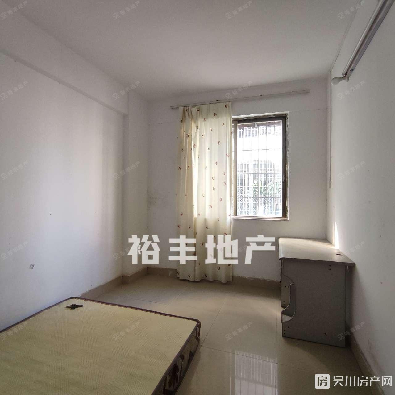 真房實(shí)價(jià)出租陽光花園3室2廳2衛(wèi)120平米850元/月住宅