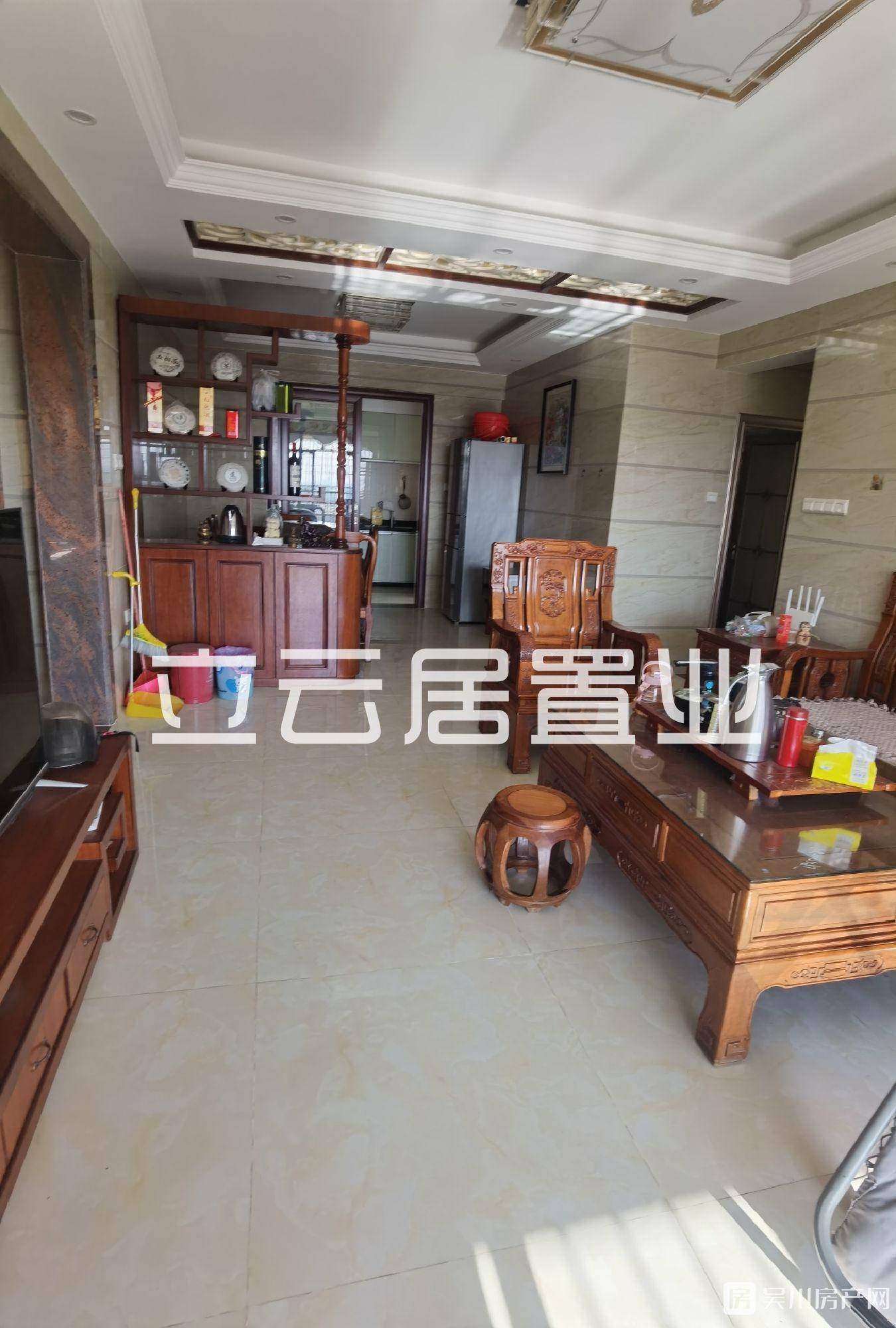 出售碧海園豪裝4室2廳2衛(wèi)133.49平米單價僅4943蚊