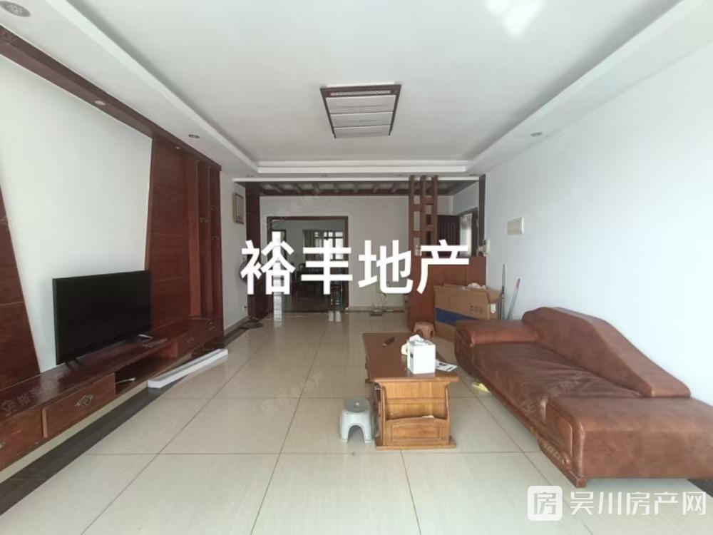 出租同德城3室2廳2衛(wèi)140平米1300元/月住宅