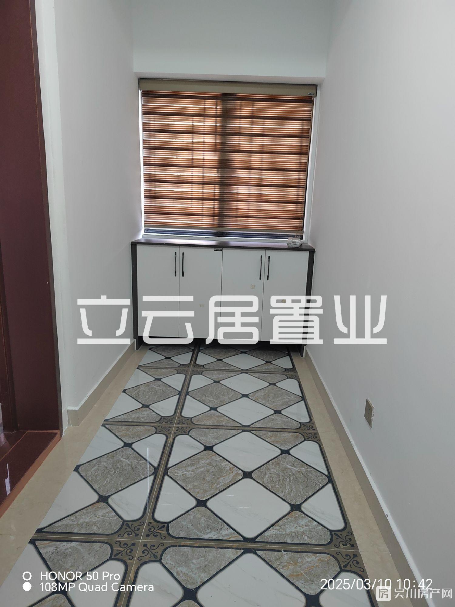 出租金沙廣場(chǎng) 華府3室2廳2衛(wèi)120平米1800元/月住宅