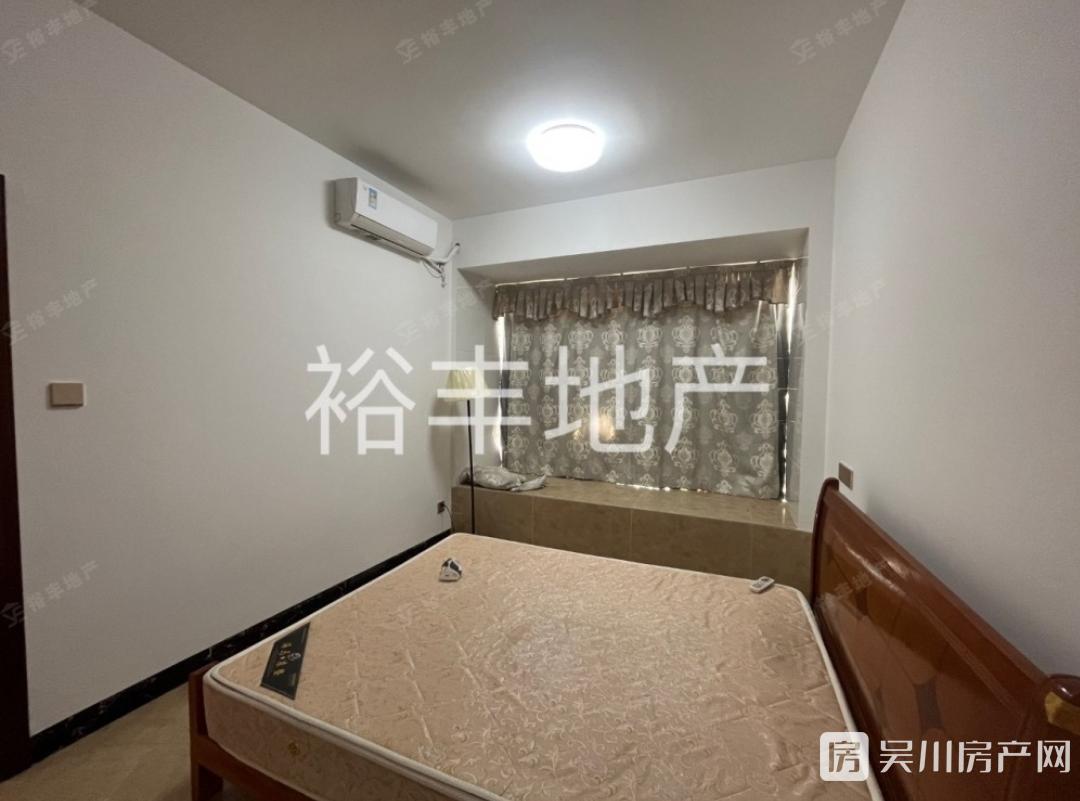 出租海逸半島5室2300元/月住宅