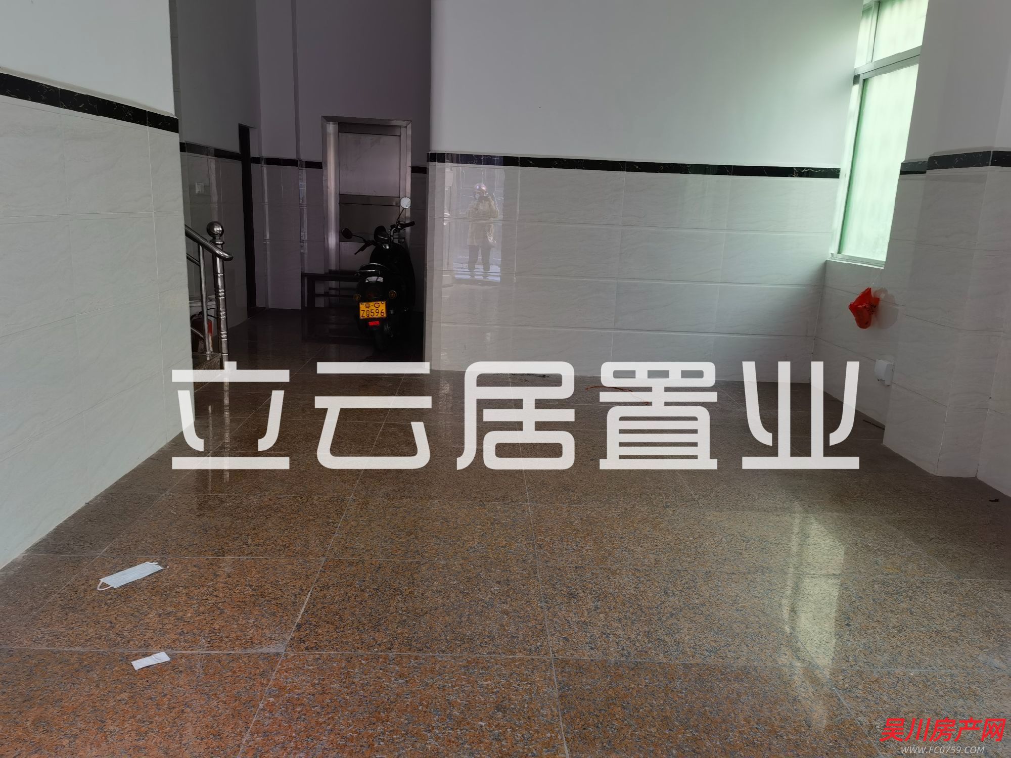 出售科教路私人樓6層才5年樓齡值得投資目前在出租占地面積75平米僅需220萬(wàn)