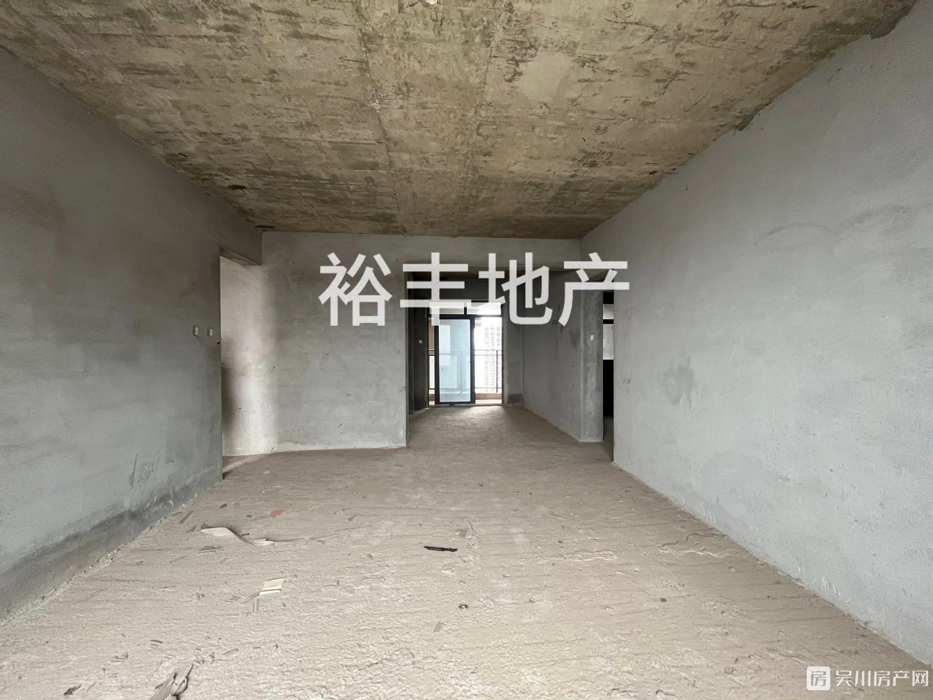 大降價(jià)出售海岸 萬(wàn)和城4室2廳2衛(wèi)125平米56萬(wàn)住宅