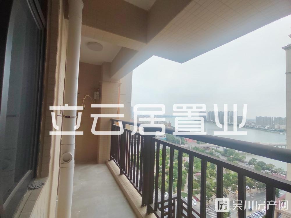 出售華和南國銀苑5室2廳2衛(wèi)115平米125萬住宅