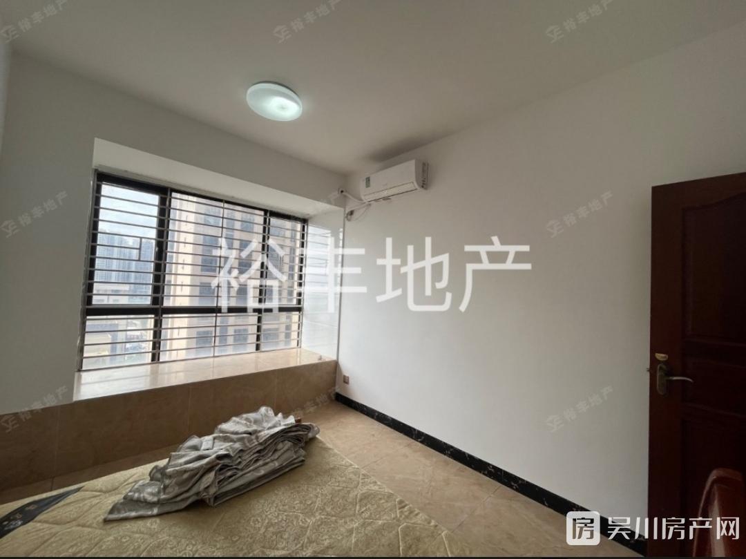出租海逸半島5室2300元/月住宅