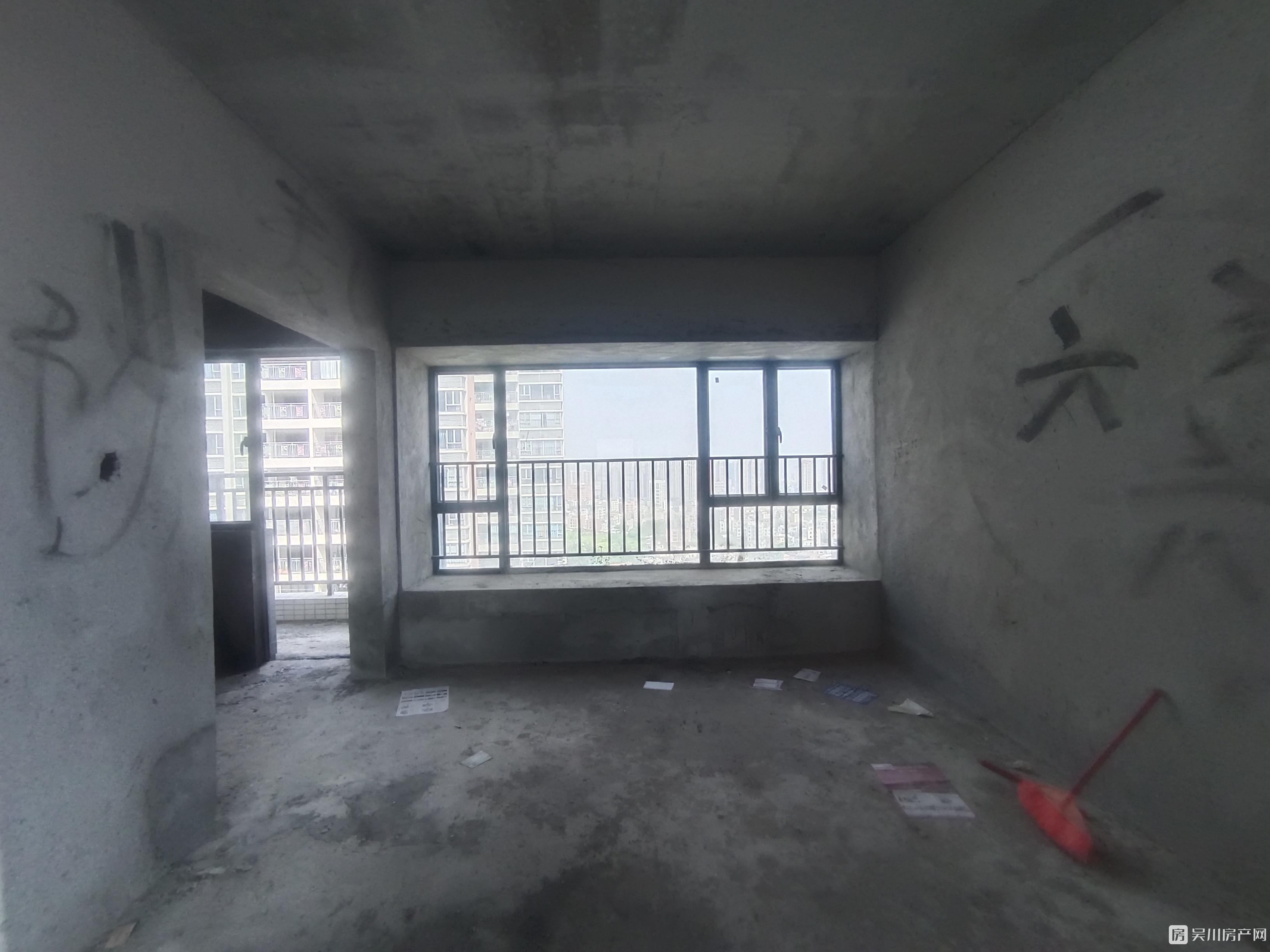 出售金沙廣場(chǎng) 華府海景5房163.38方140萬(wàn)！