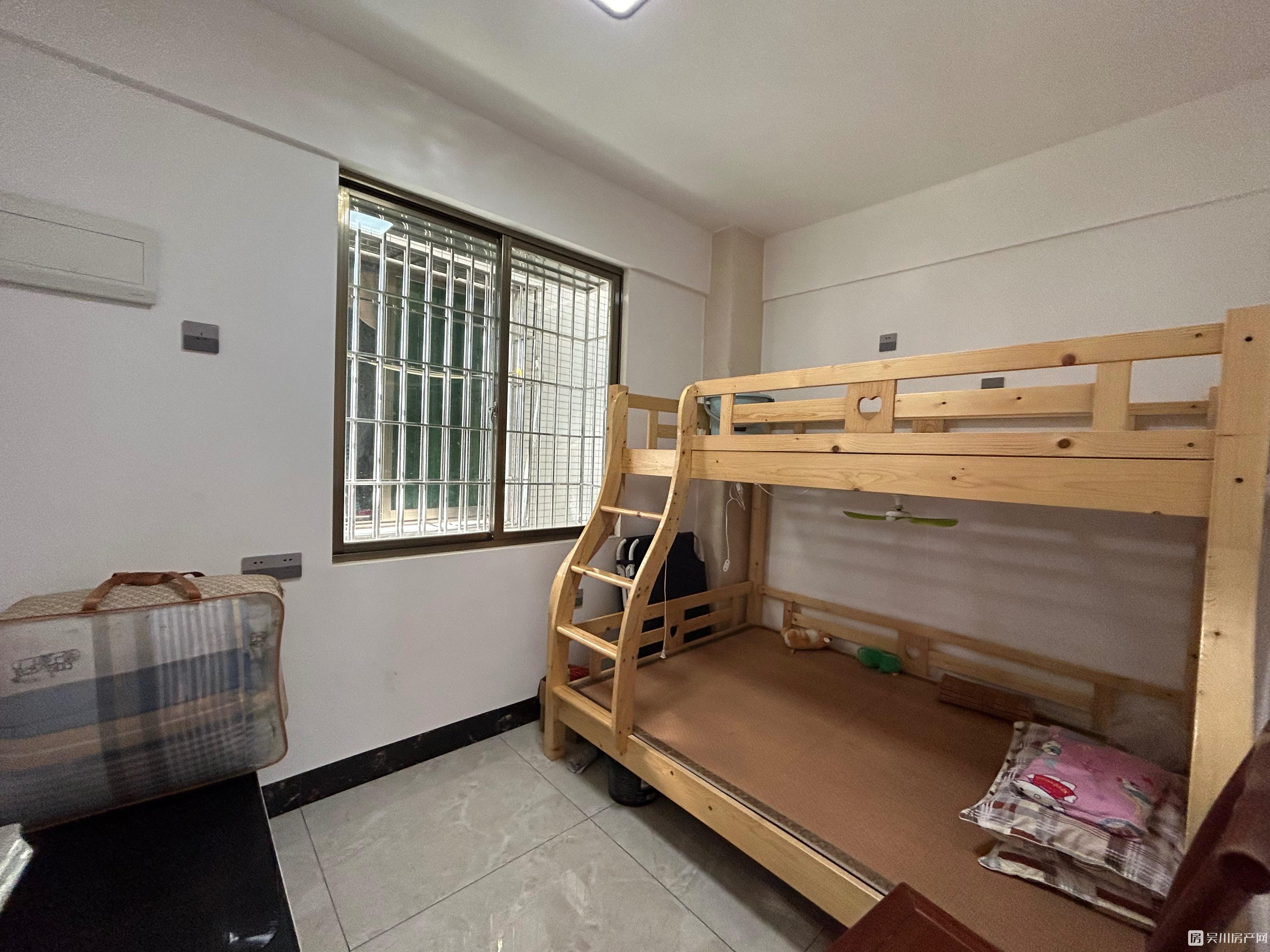 真圖實價 36萬出售大有嶺集資房3房