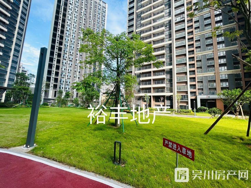 出售吳川奧園冠軍城4室2廳2衛(wèi)124平米86萬住宅