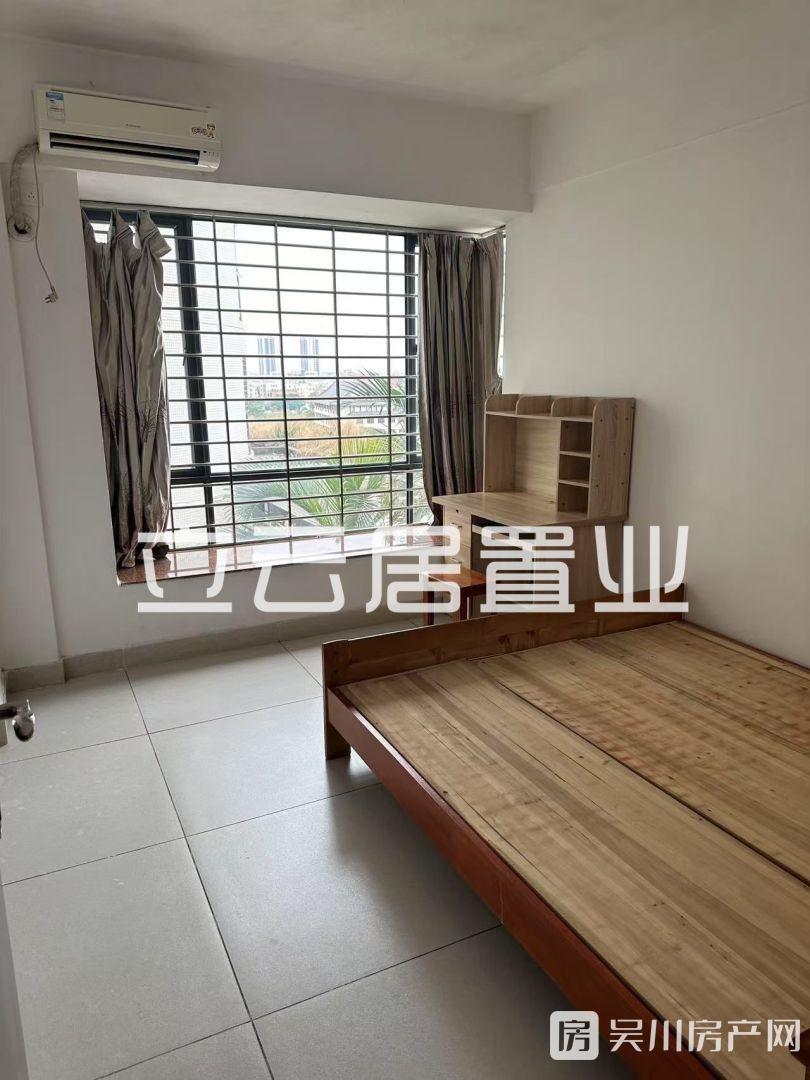 出租同德城3室2廳2衛(wèi)117平米1250元/月住宅