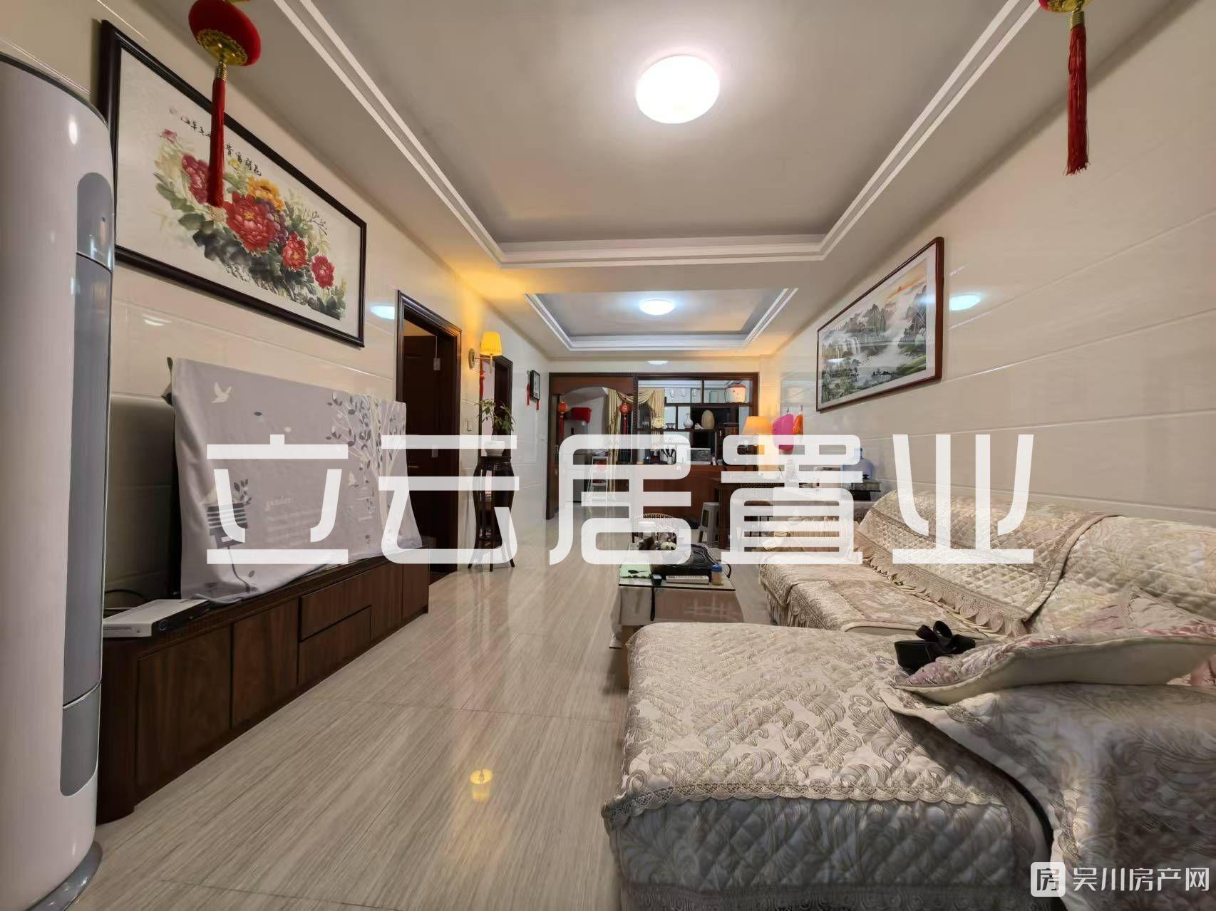 梅菉小學(xué)，大富廣場(chǎng)2室1廳1衛(wèi)83平米26萬住宅