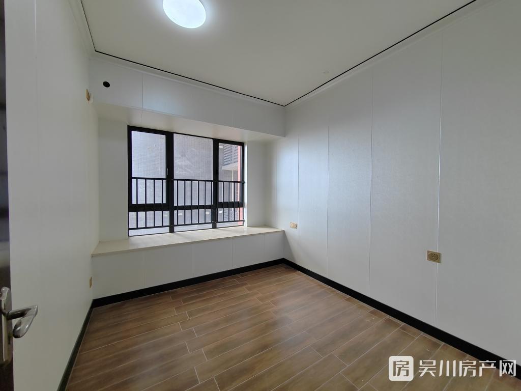 86.8萬出售財富海景4房，雙陽臺
