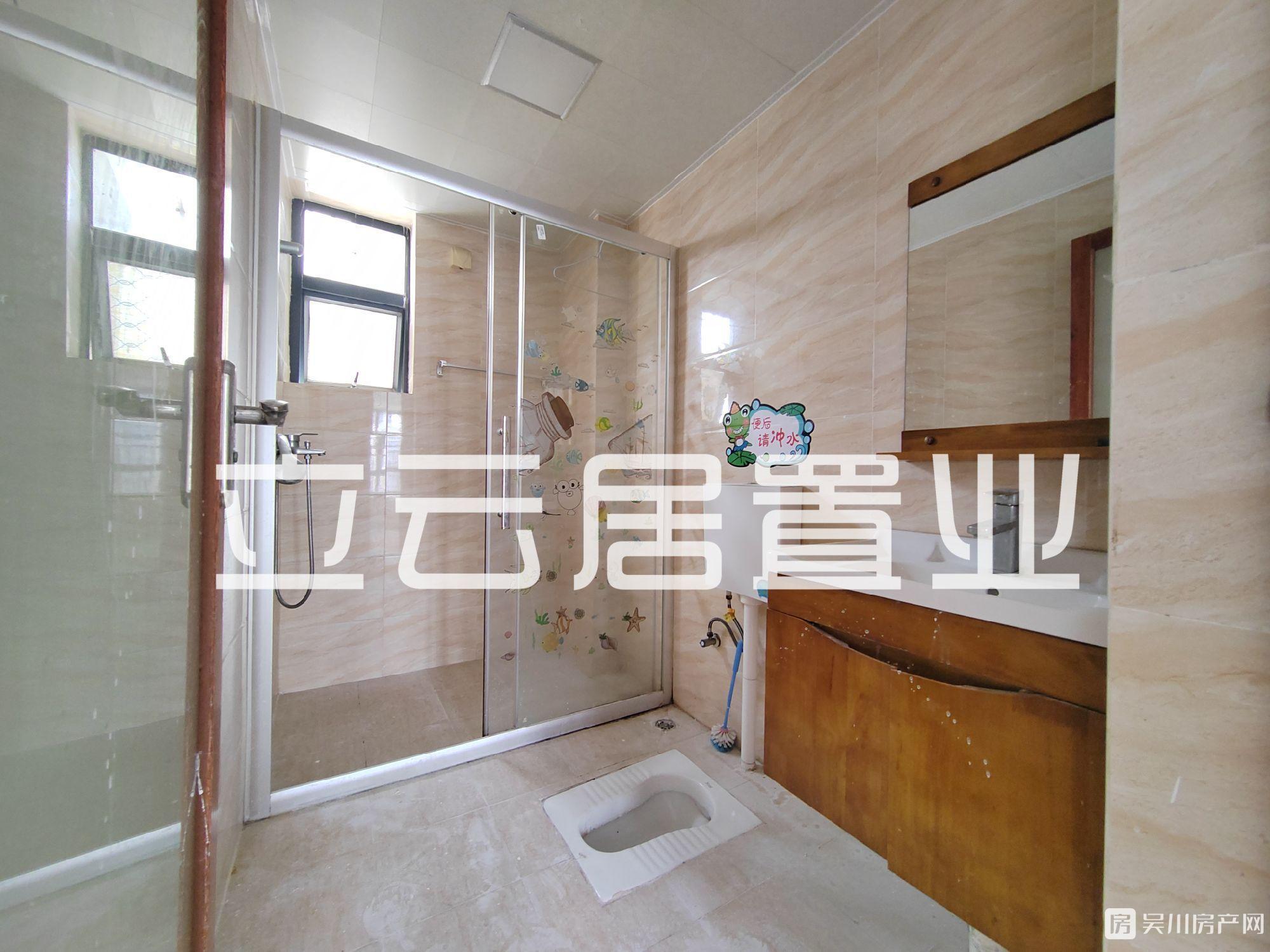 吳川第一城4期，3室2廳2衛(wèi)101平米49.8萬住宅
