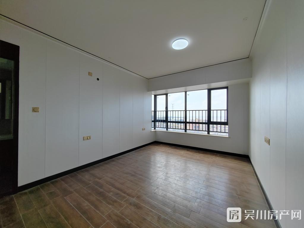 86.8萬出售財富海景4房，雙陽臺