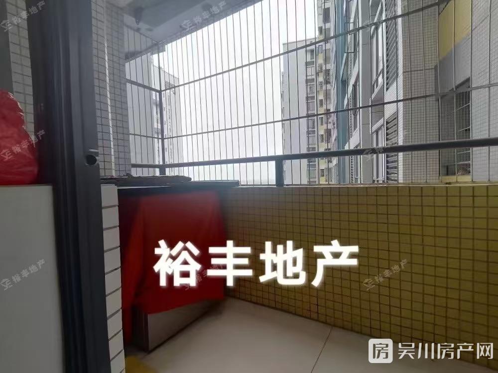 出租同德城3室2廳2衛(wèi)140平米1300元/月住宅