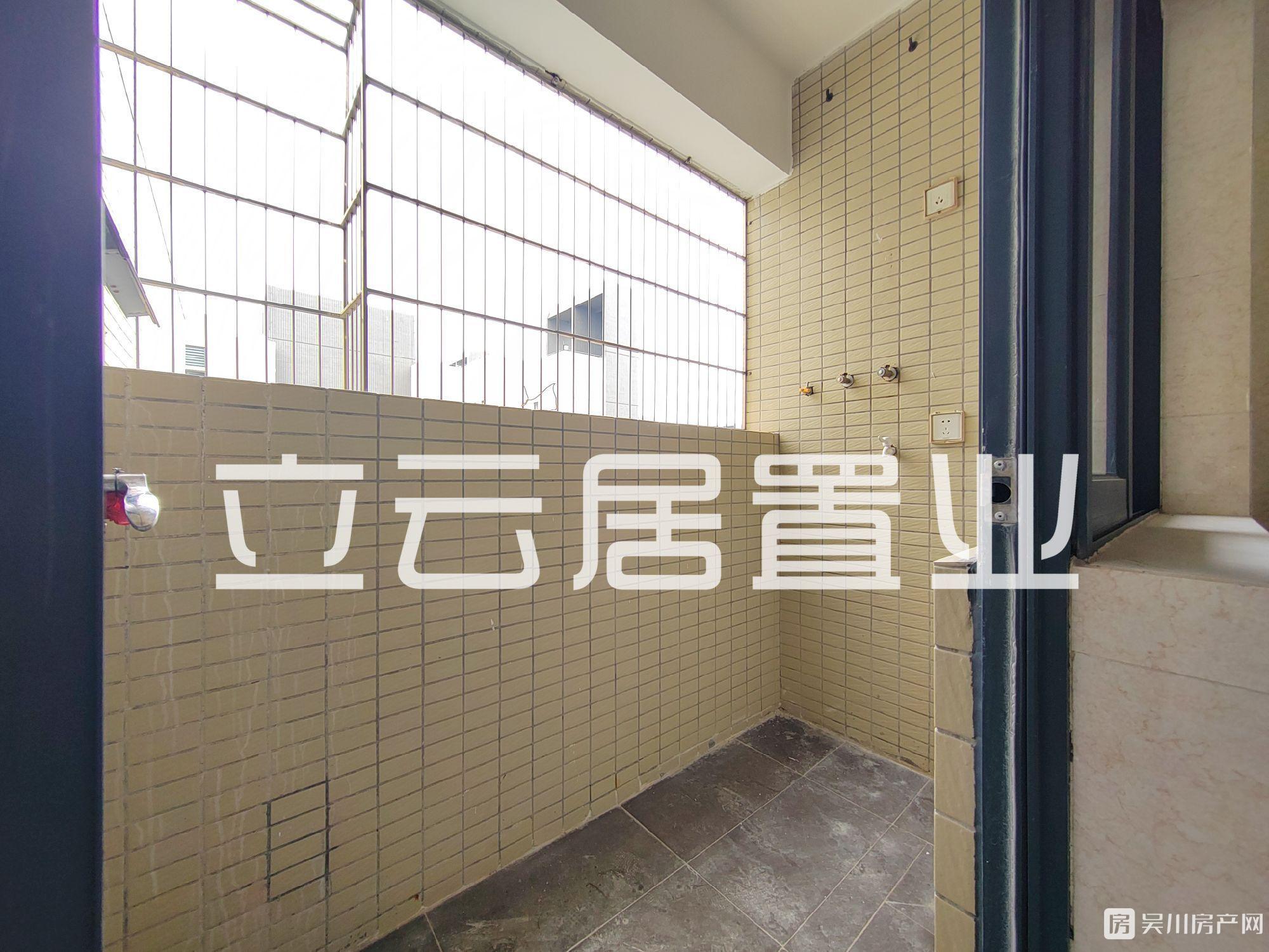 吳川第一城4期，3室2廳2衛(wèi)101平米49.8萬住宅