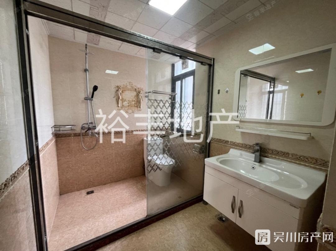 出租海逸半島5室2300元/月住宅