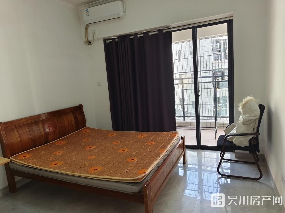出租名雅居 學(xué)府里1室1廳1衛(wèi)26平米650元/月住宅