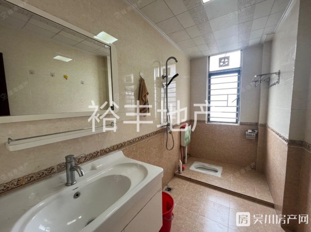 出租海逸半島5室2300元/月住宅