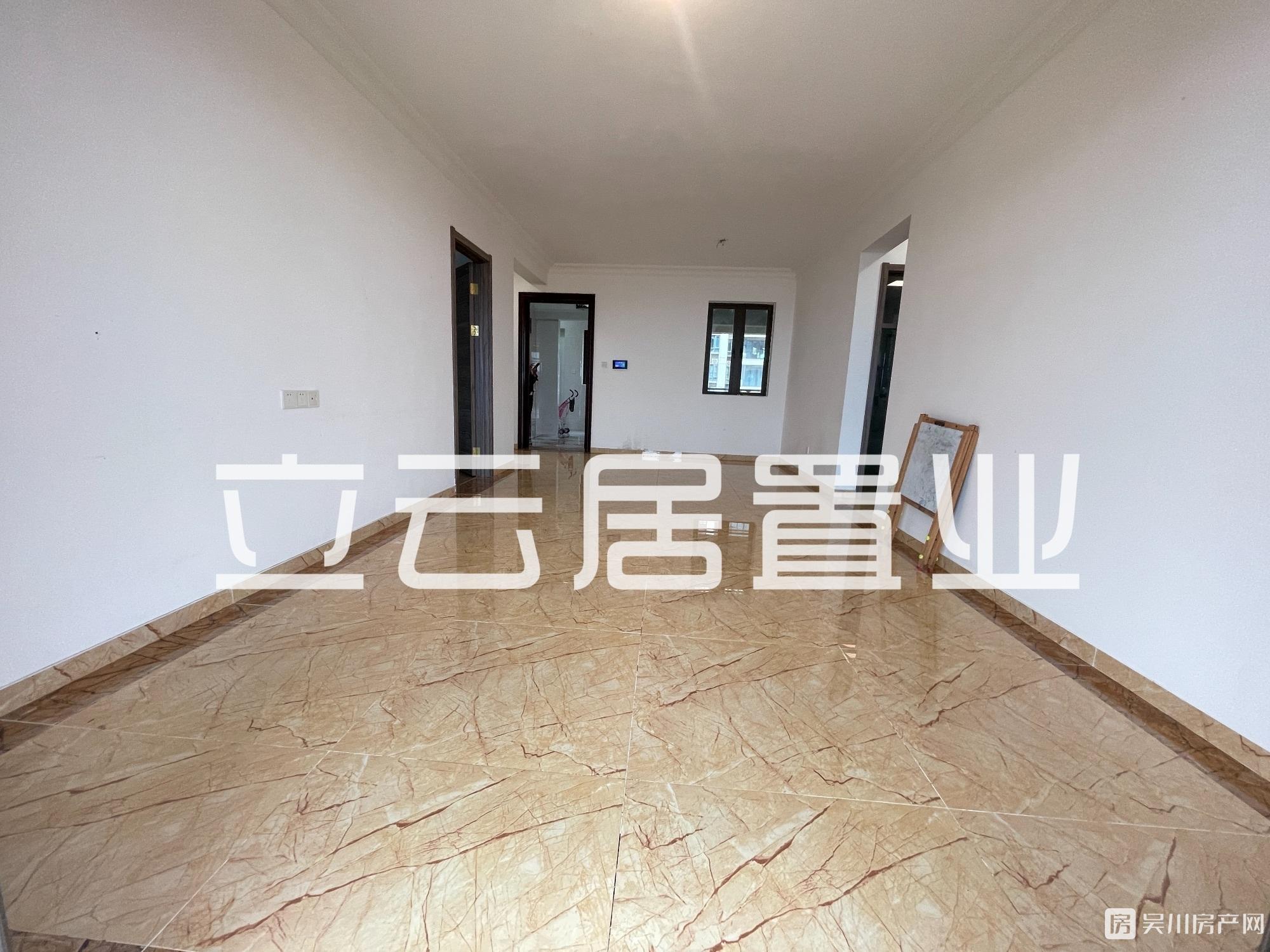 業(yè)主虧本急售碧桂園七千幾買(mǎi)入四千幾拋3室2廳118.49平單價(jià)僅4962