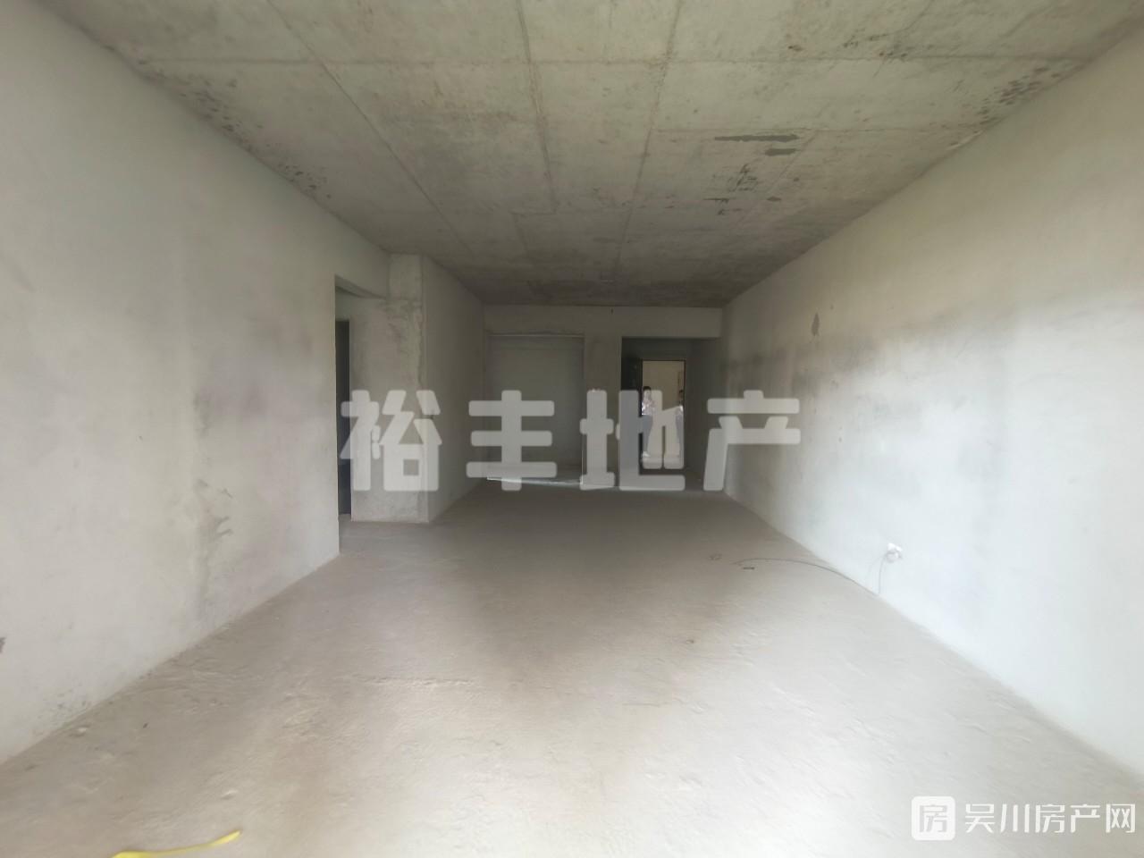 出售碧海園4房140.43方58萬(wàn)，單價(jià)4130元！