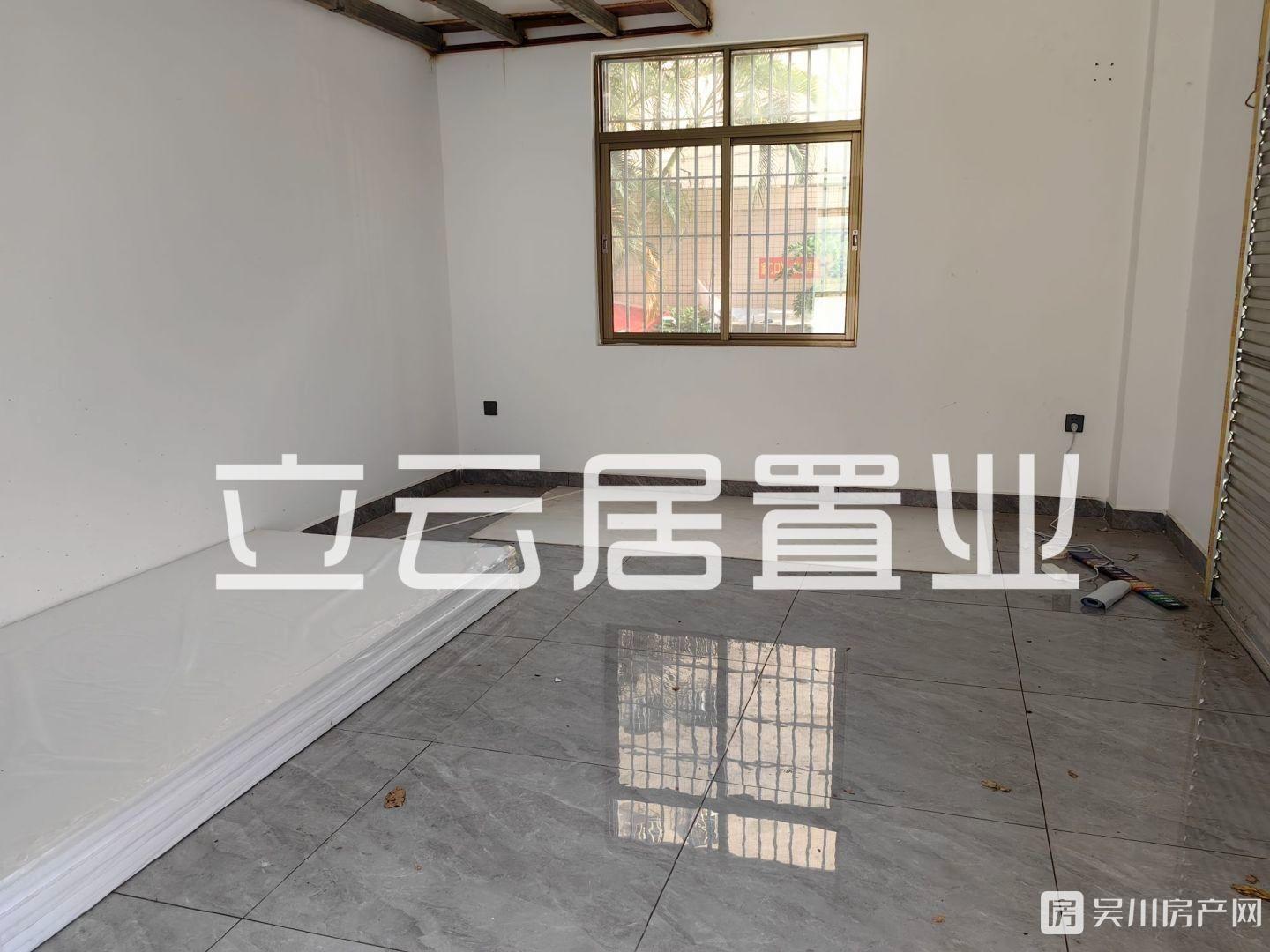 出租城建市場附近一樓商鋪55平米僅需2300元/月