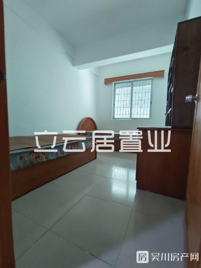 出租長(zhǎng)壽市場(chǎng)4室2廳2衛(wèi)僅需1100元/月住宅