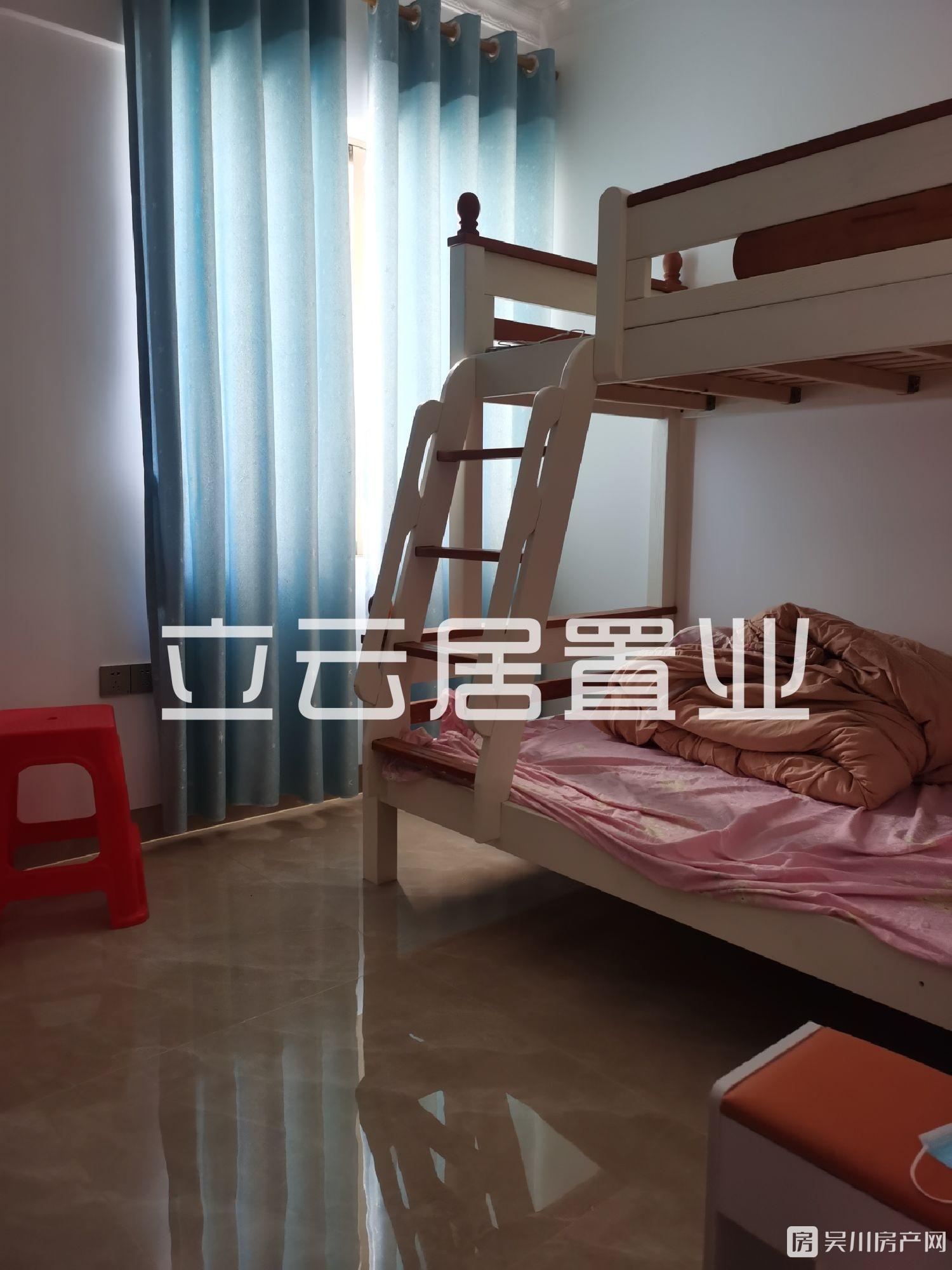 出租碧海園3室2廳2衛(wèi)125.58平米1500元/月住宅