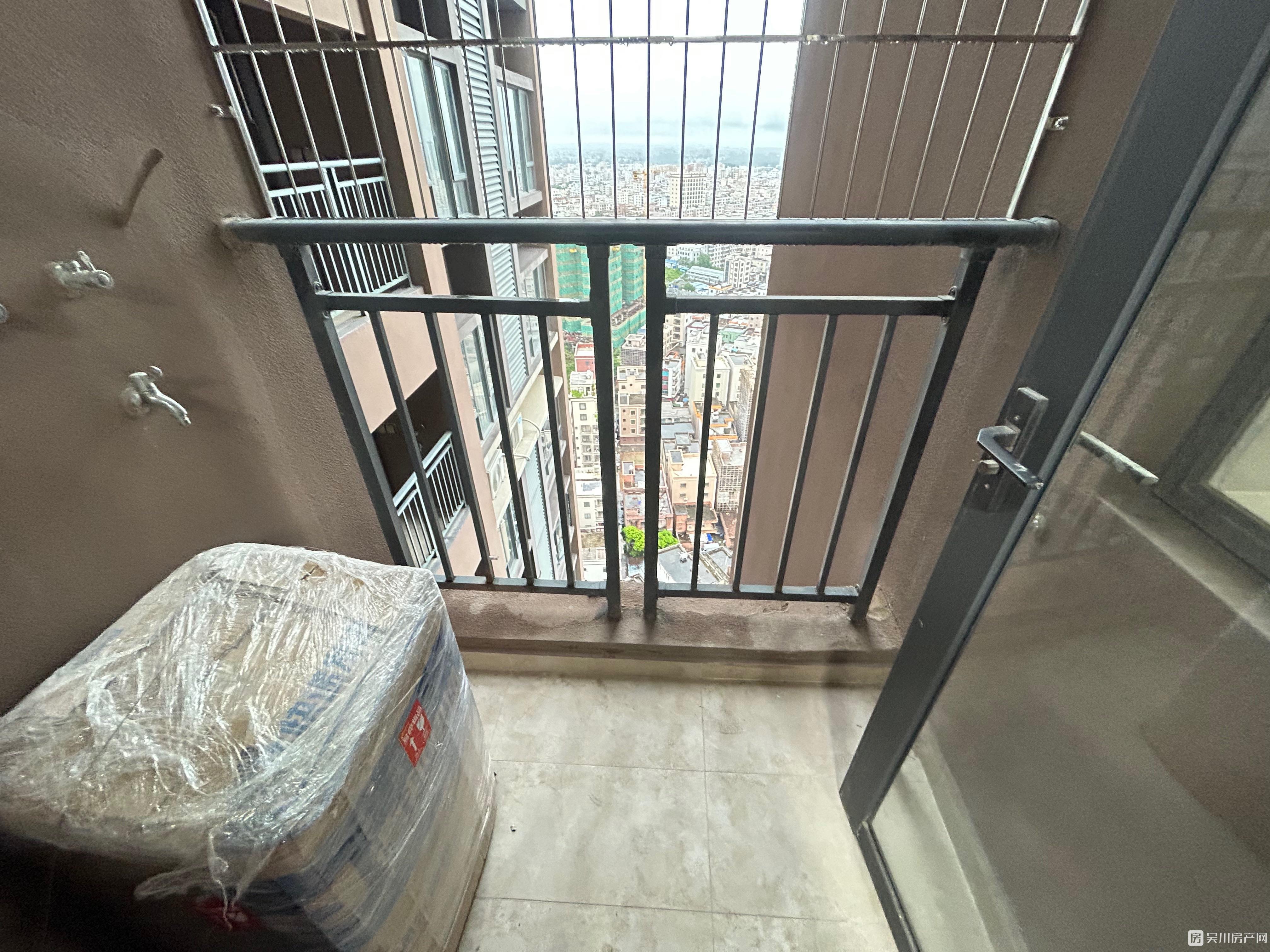 真圖實(shí)價(jià) 1500元出租奧園冠軍城 4房首次出租