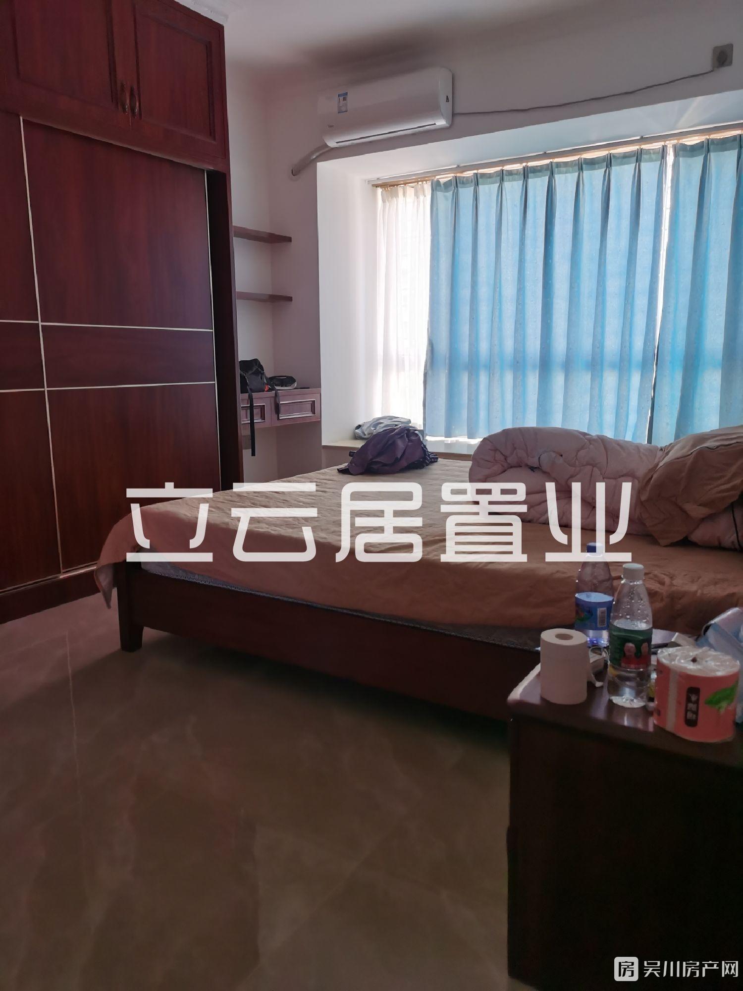 出租碧海園3室2廳2衛(wèi)125.58平米1500元/月住宅