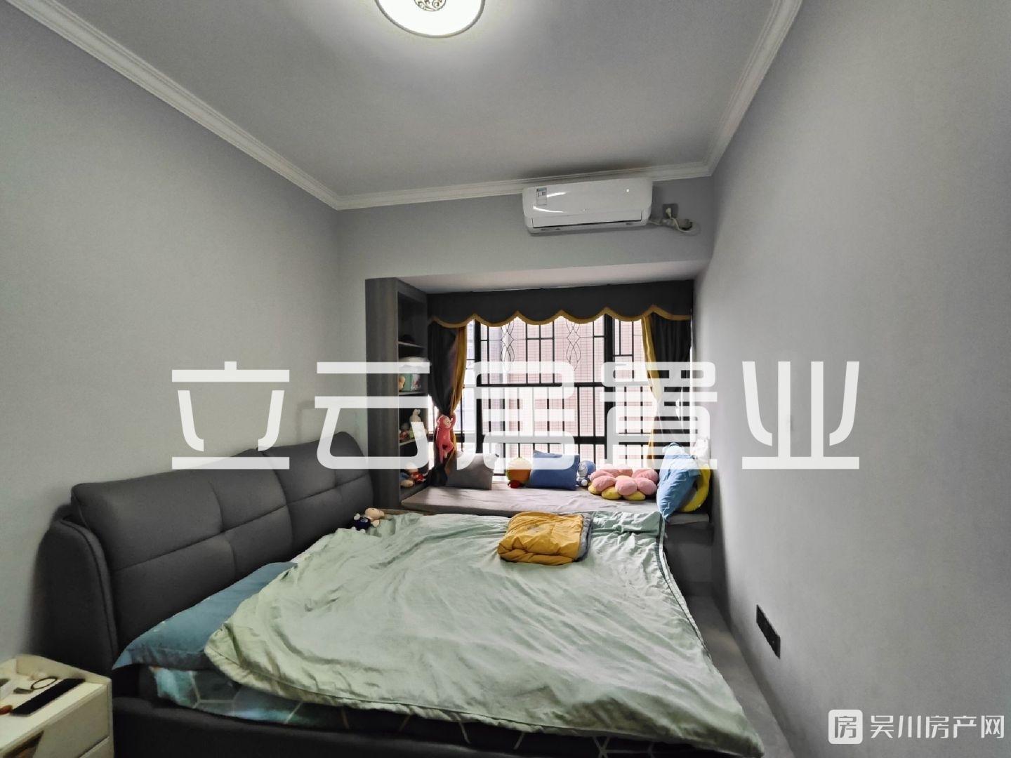 名雅居 學(xué)府里78方2室2廳1衛(wèi)2陽(yáng)臺(tái)