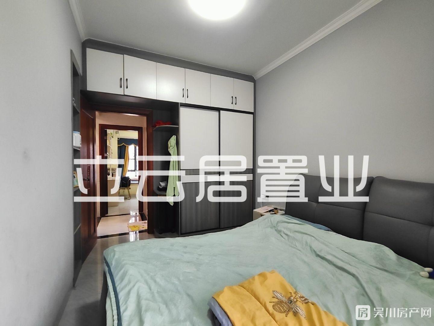 名雅居 學(xué)府里78方2室2廳1衛(wèi)2陽(yáng)臺(tái)